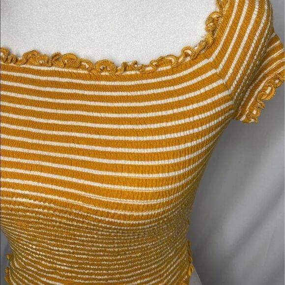 Stretch Ribbed crop top - Picture 3 of 4